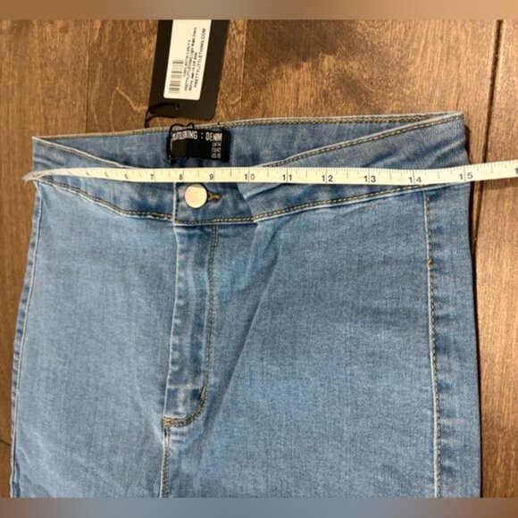 PrettyLittleThing Women's Light Wash Disco Skinny Jeans, Size 10 - Picture 7 of 10